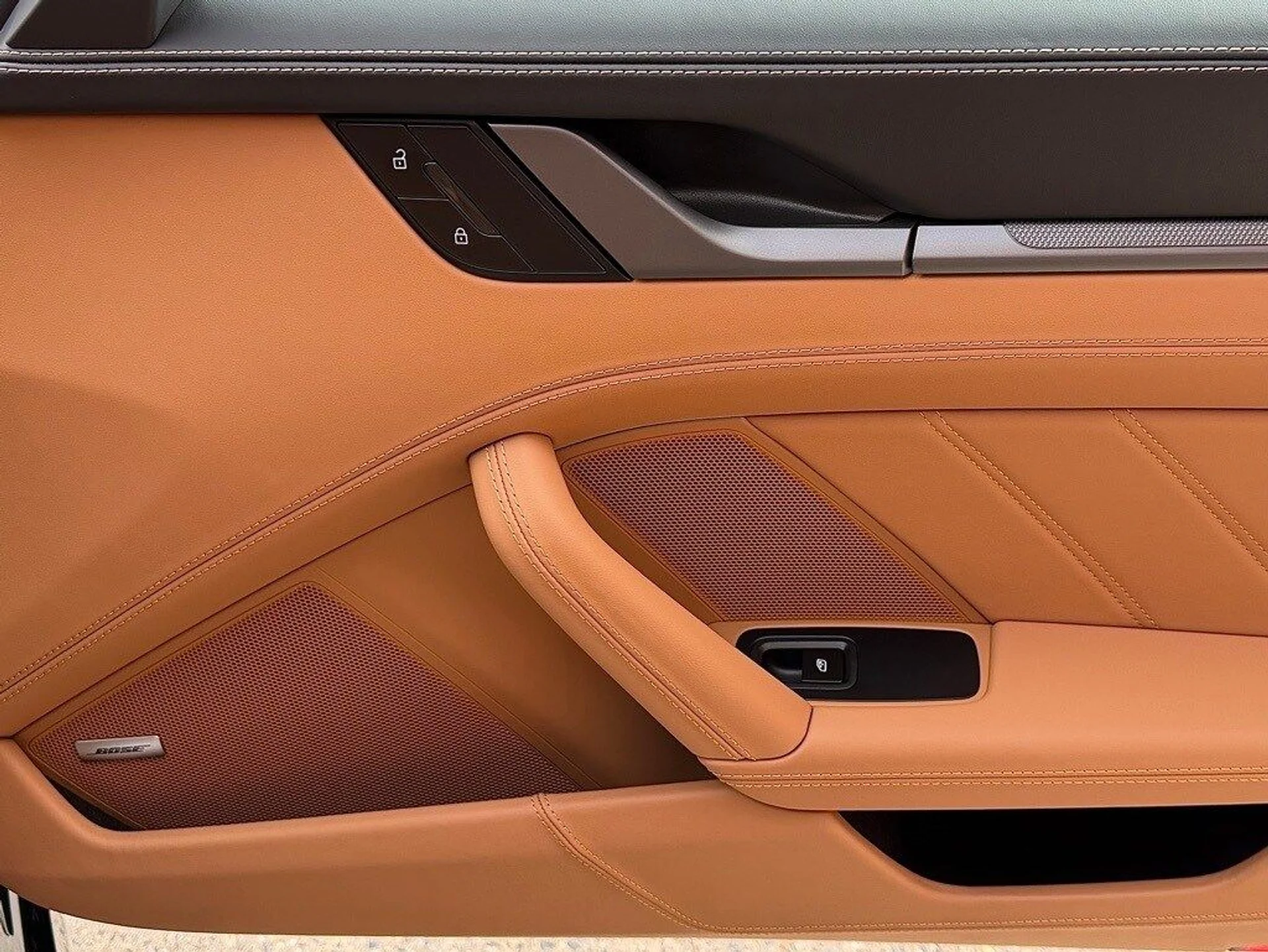 mph023_926974030_164b4ba48f11376d9fbc205e9f3ab35ax_4408488812