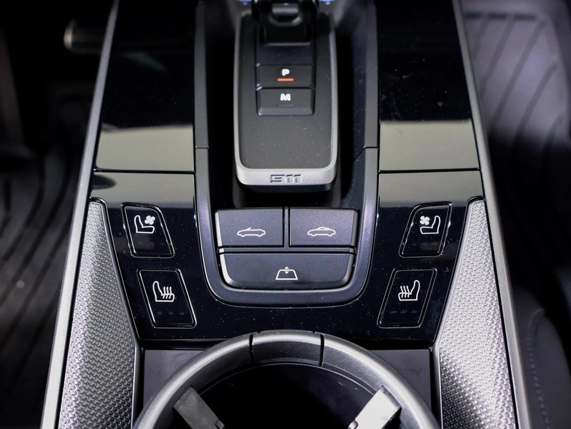 mph023_930497853_1caa89d920244b8a736fefa658ed7d5ax_25ee1bd72a