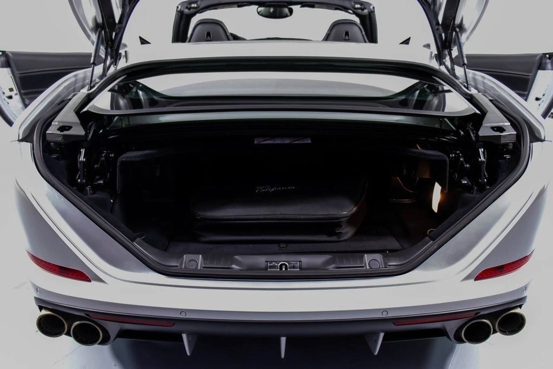 mph023_946350332_ad6e39bb1716c332b029200b9300b0ecx_912c5d8748