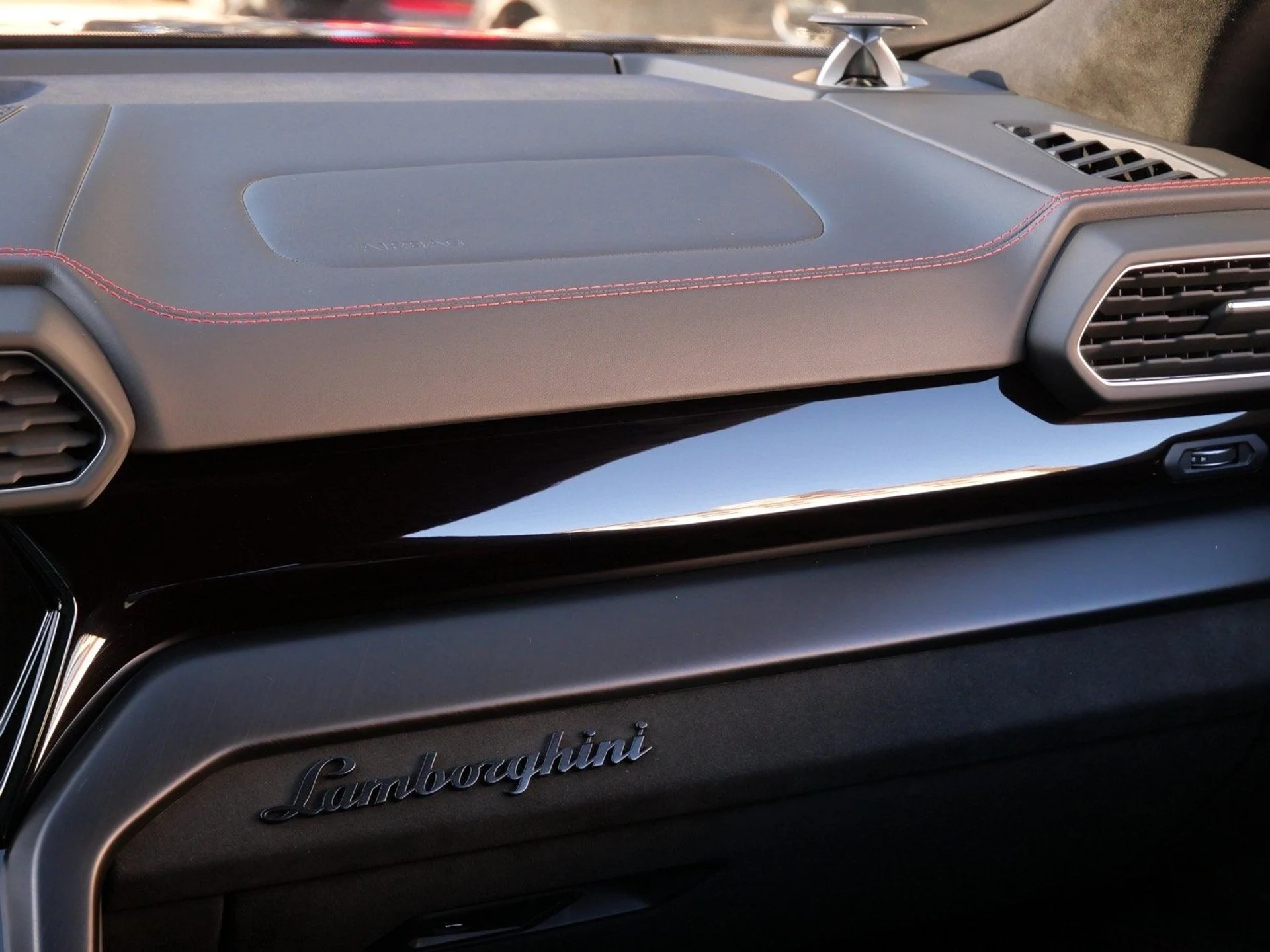 mph023_954695383_baf8d4779b065668d4a4492670ef4a16x_ac73ad02af