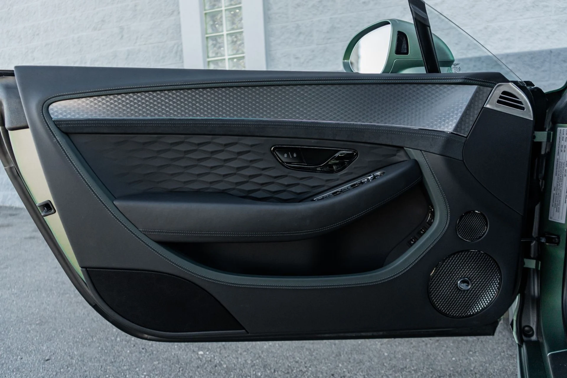 mph023_960381388_6e70d6eb_b048_4018_96fe_5010d8dc34de_c6336bf122