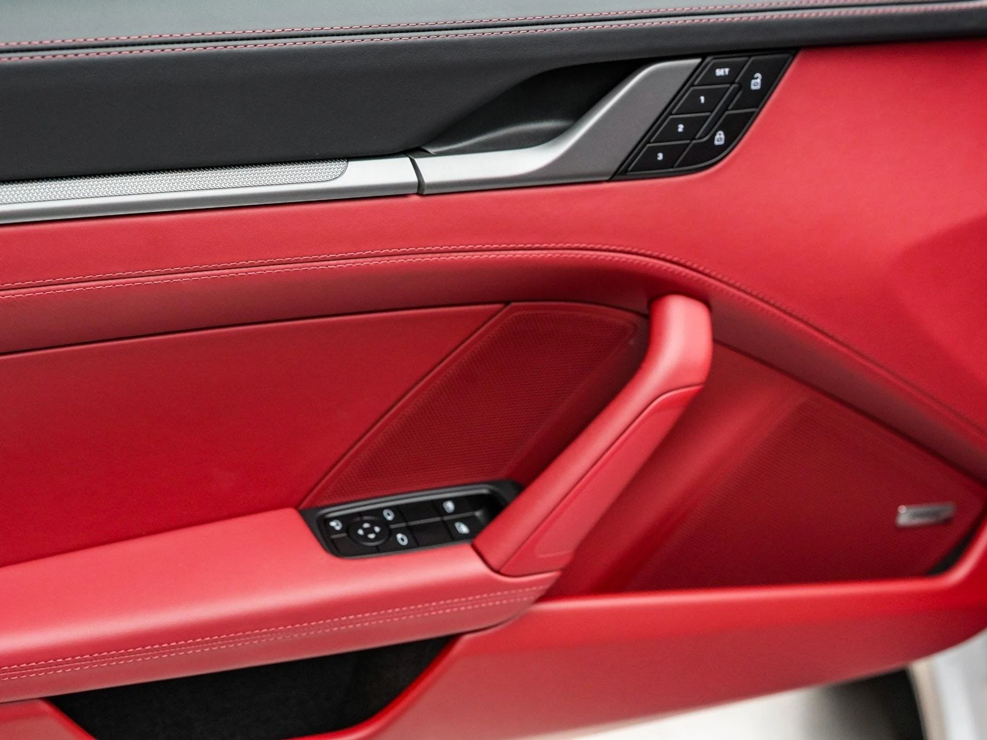 mph023_960639939_78accd3247523bfa35e925e46592ed23x_ef08c53dba