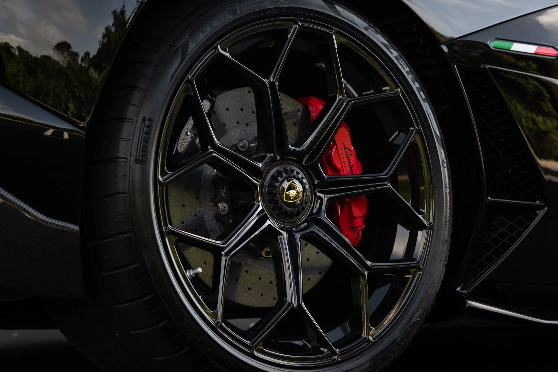 mph023_965043135_Used_2020_Lamborghini_Aventador_LP_770_4_SVJ_Roadster_1766609834_b9f4dc054f