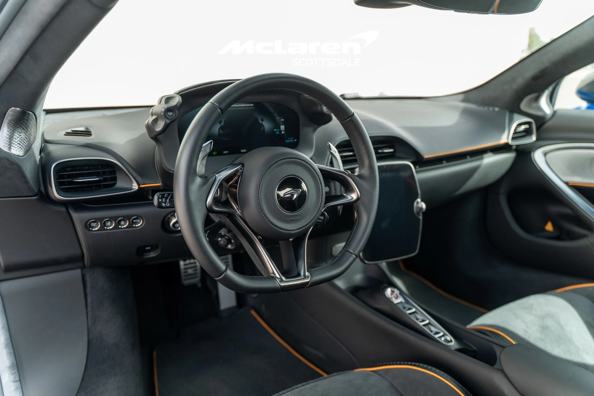 mph023_97032713_Used_2023_MCLAREN_ARTURA_VISION_1771040558_2d74f7331d