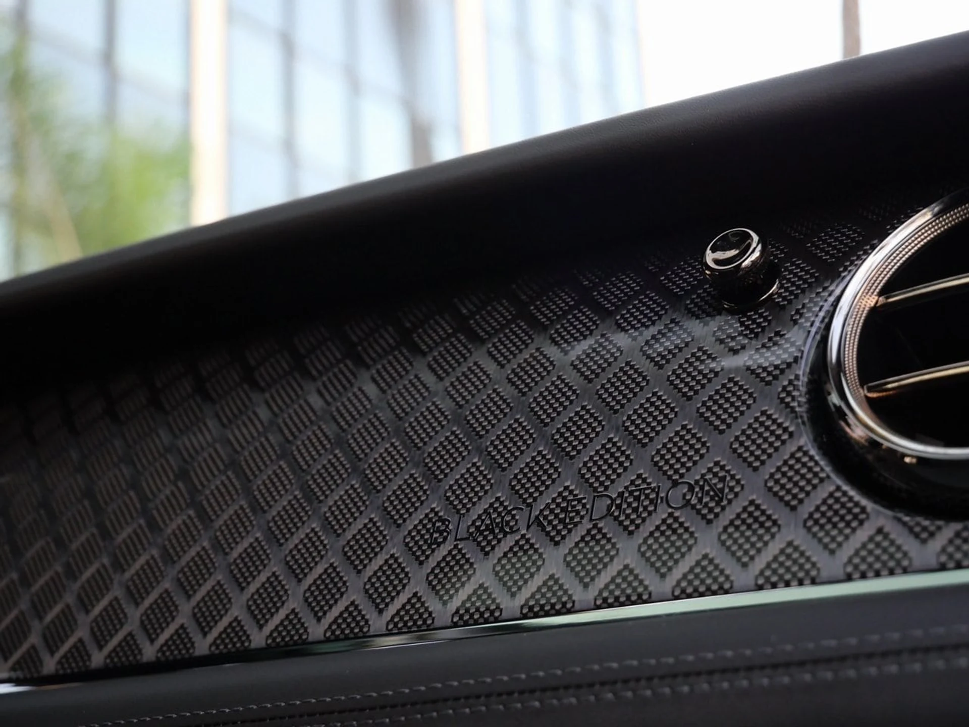 mph023_972794613_bc24e511bc6bbee7c3924aa5ff28f539x_101b7a092f