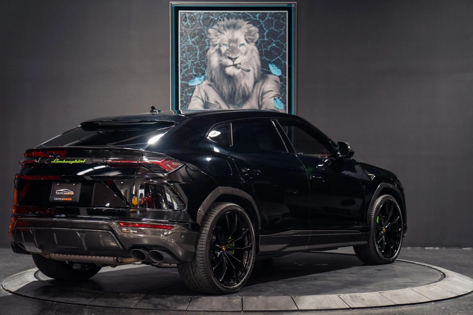 mph023_973754531_Used_2022_Lamborghini_Urus_FULL_CARBON_EXTERIOR_MASSIVE_MSRP_1786214516_6c0f041be7