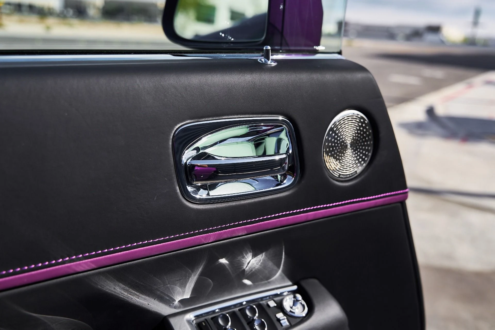 mph023_97738368_Used_2020_Rolls_Royce_Wraith_Base_1774310779_d140c760cd