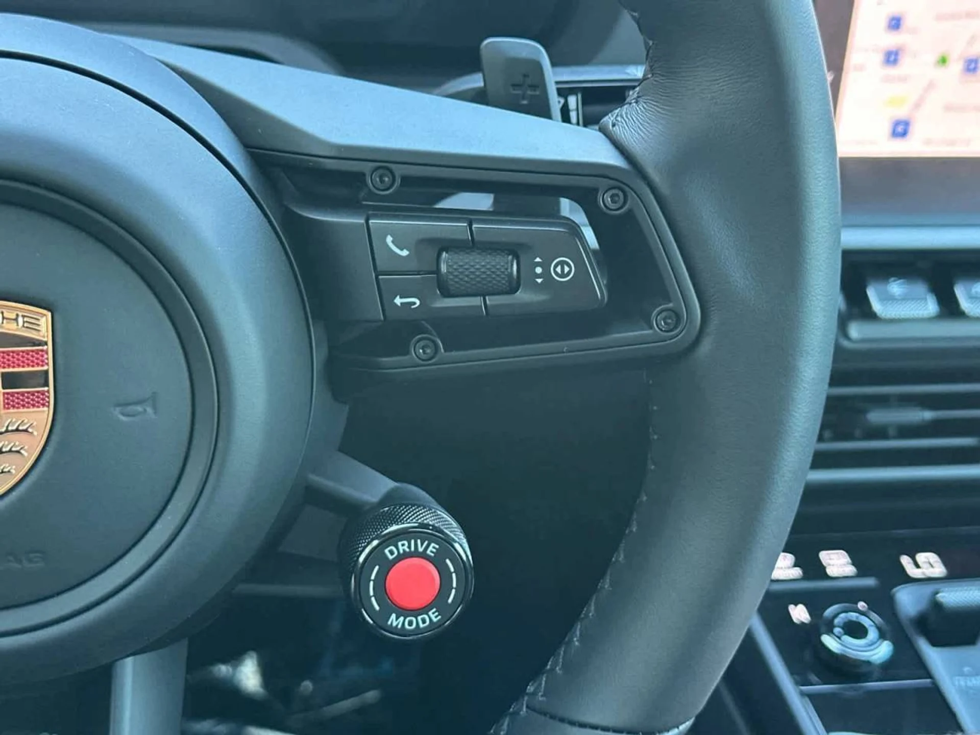 mph023_982896815_24_a4b3de3b32