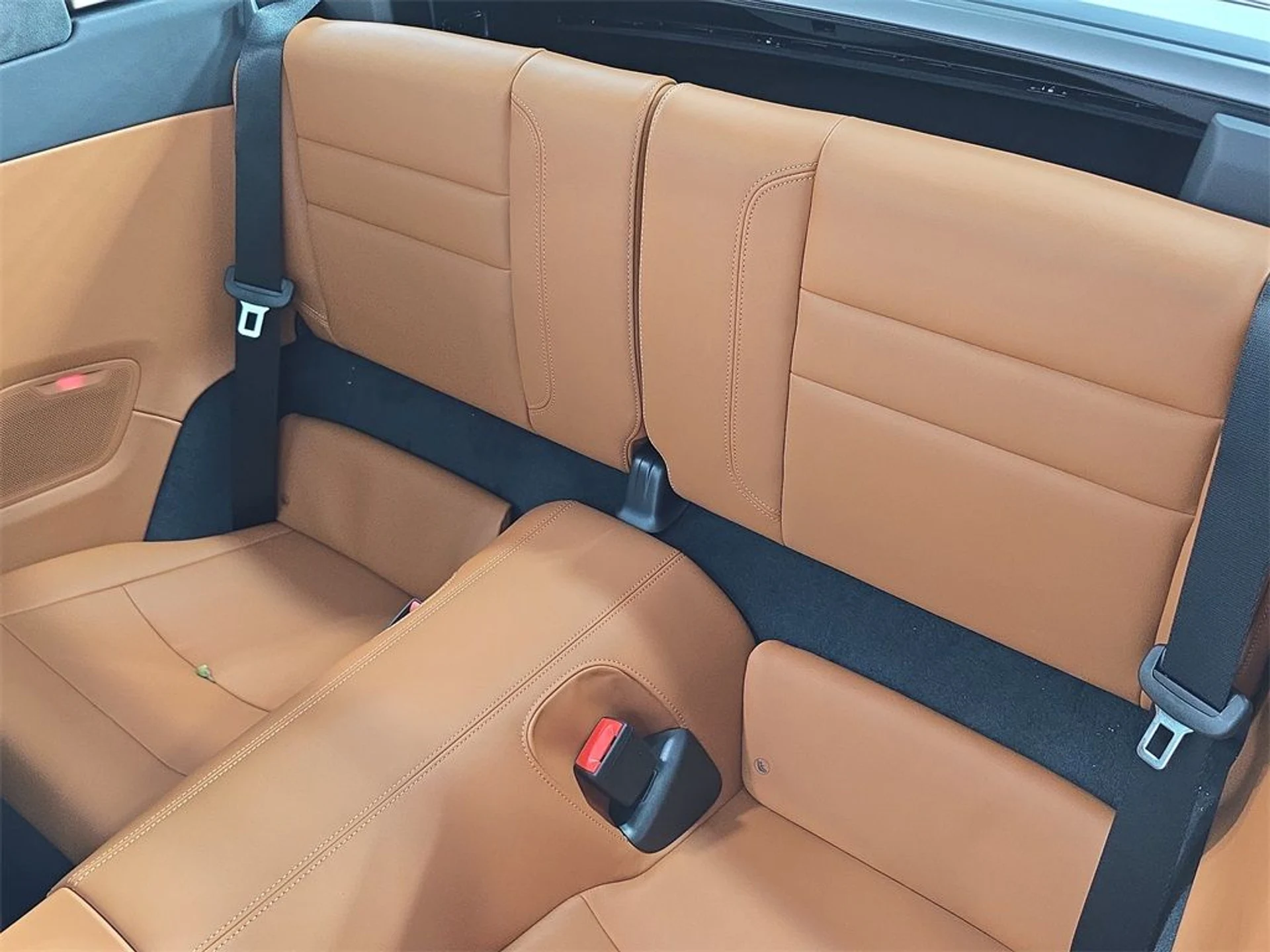 mph023_986847032_83b660229165309aea2b3f6e976579af_05cb273834