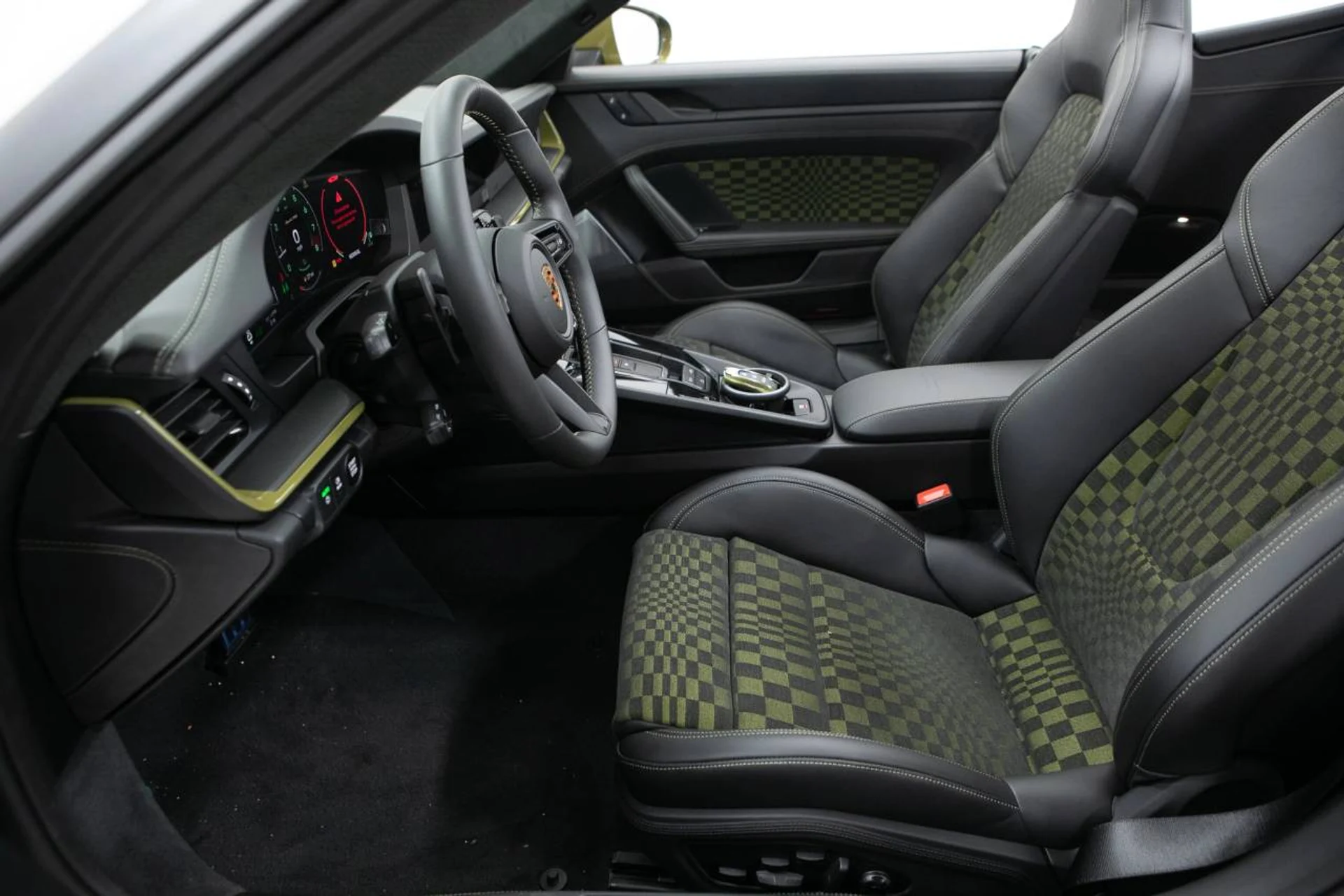 mph023_986897461_e0fa8c8d6539000c48ea4504ed88557cx_e1b058acf2