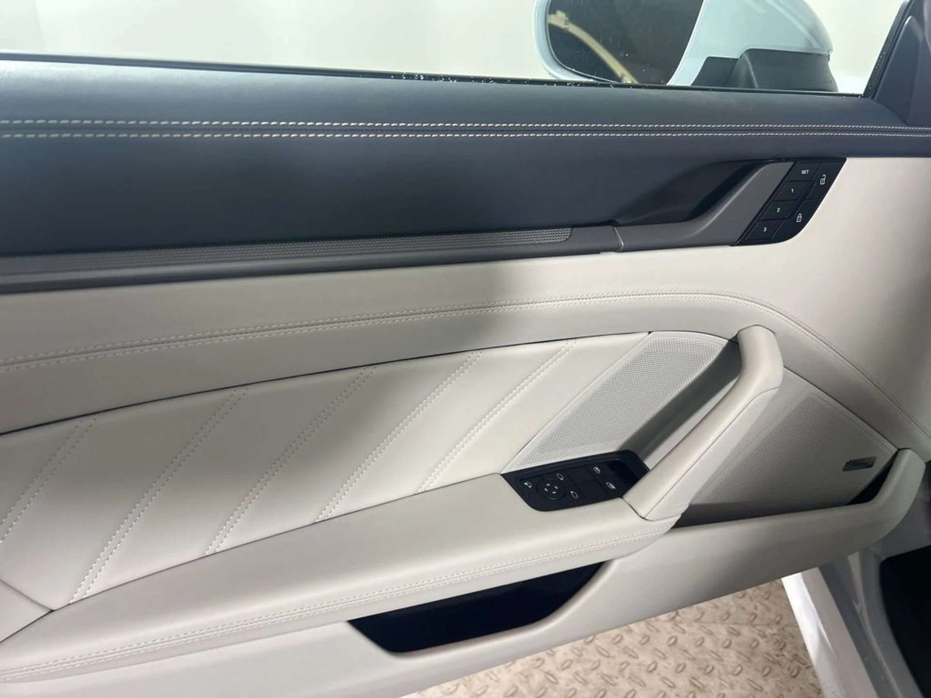 mph023_991266226_580f61545660a08e6949e90e28f84629_8b2ca3a025