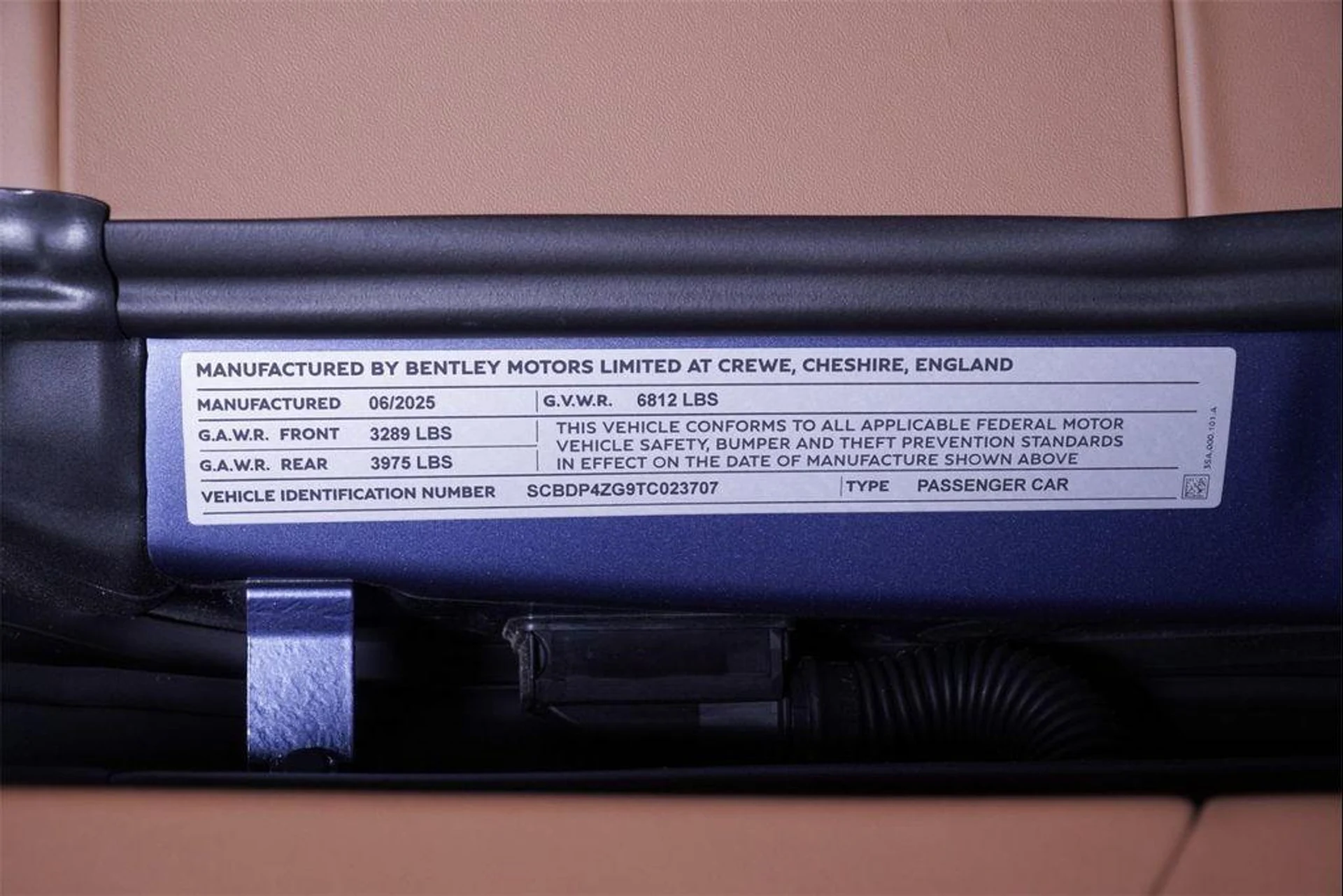 mph023_996411480_m0_V1ugae_Ns_E92_HXY_d_Vq_Ec_Sr0k_566d6124a3