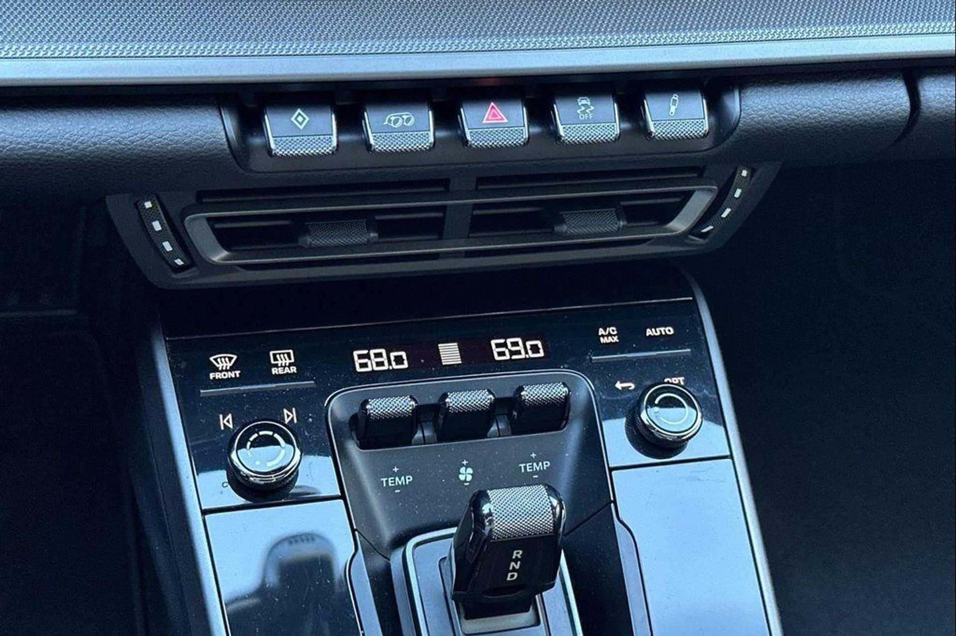 mph023_998087951_u_IU_jd_B_Vm_8_E_e_H7_T5_S7_Vv_Gdtb_U_12c8e5e2ab