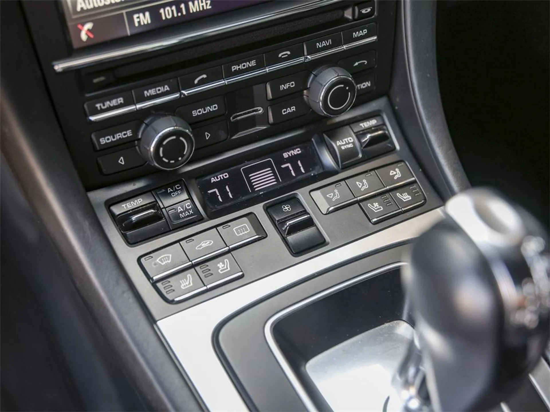 mph024_1006636801_RV_Jf_LZNFR_Nfzct_Eyz_ONZDP_6e_NU_d3cb3366de