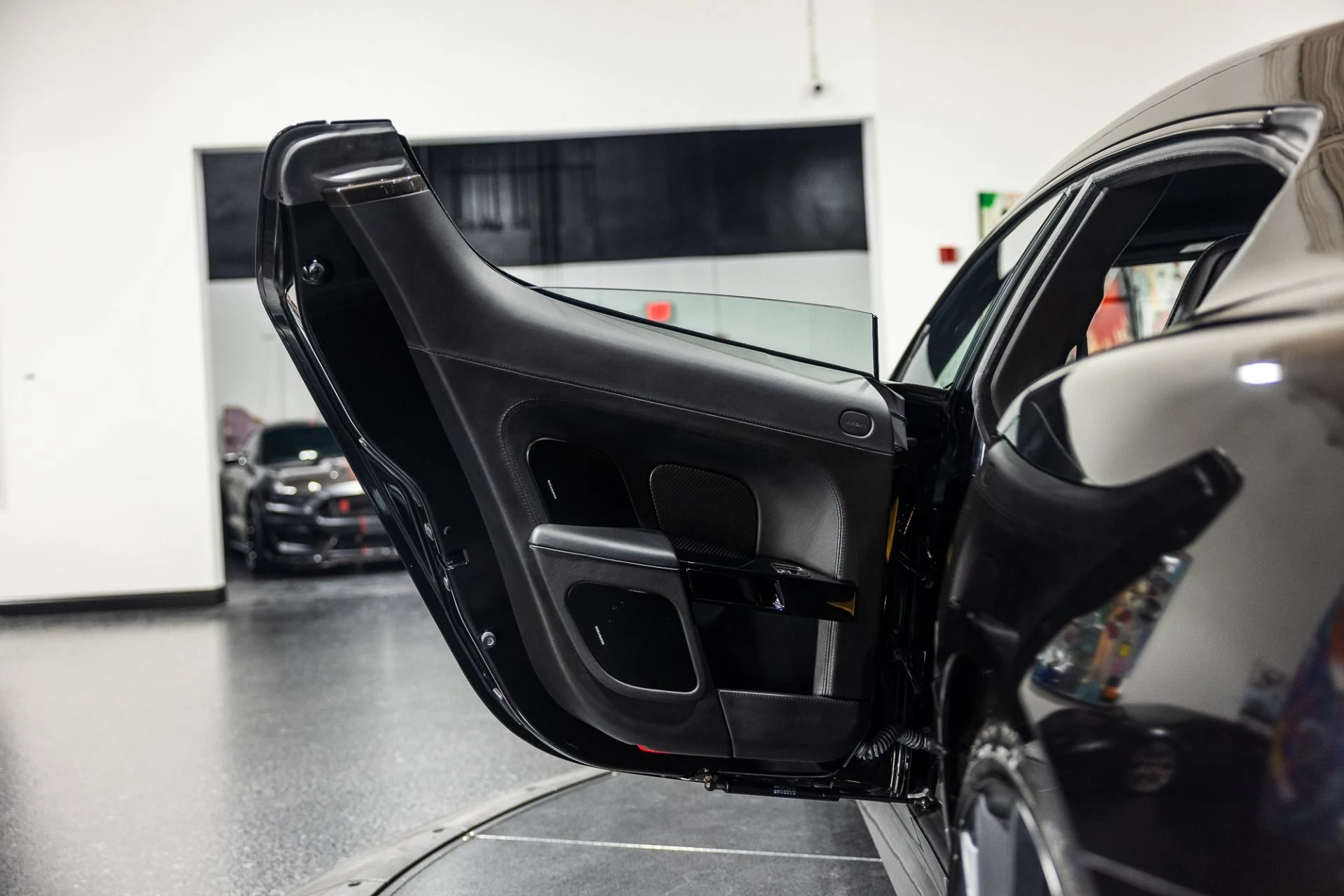 mph024_1012371395_Used_2019_Aston_Martin_Rapide_AMR_257000_MSRP_1764127123_20a0dd7f31