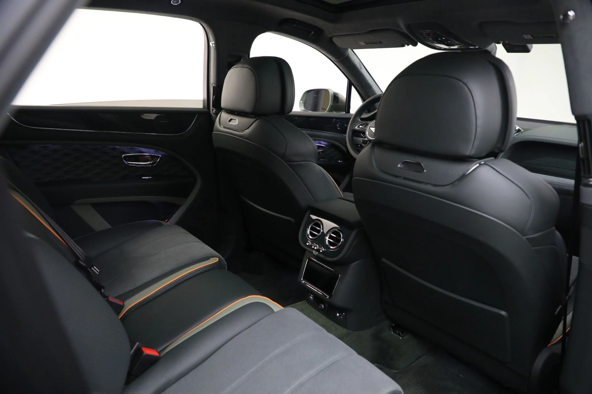 mph024_1014306850_New_2027_BENTLEY_BENTAYGA_SPEED_1761837159_476c37d34c