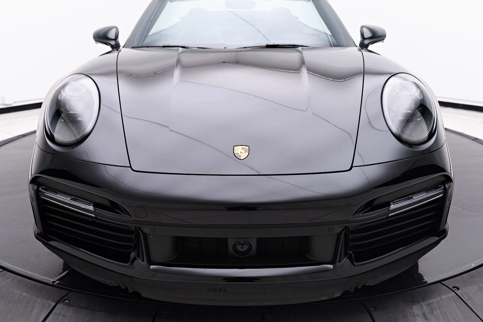mph024_1015085192_Used_2021_Porsche_911_Turbo_S_1755568344_d39360153c