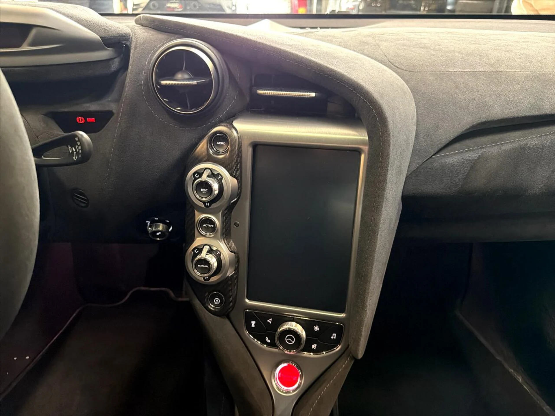 mph024_1022105219_639015743814343750_25a0f6a9ff