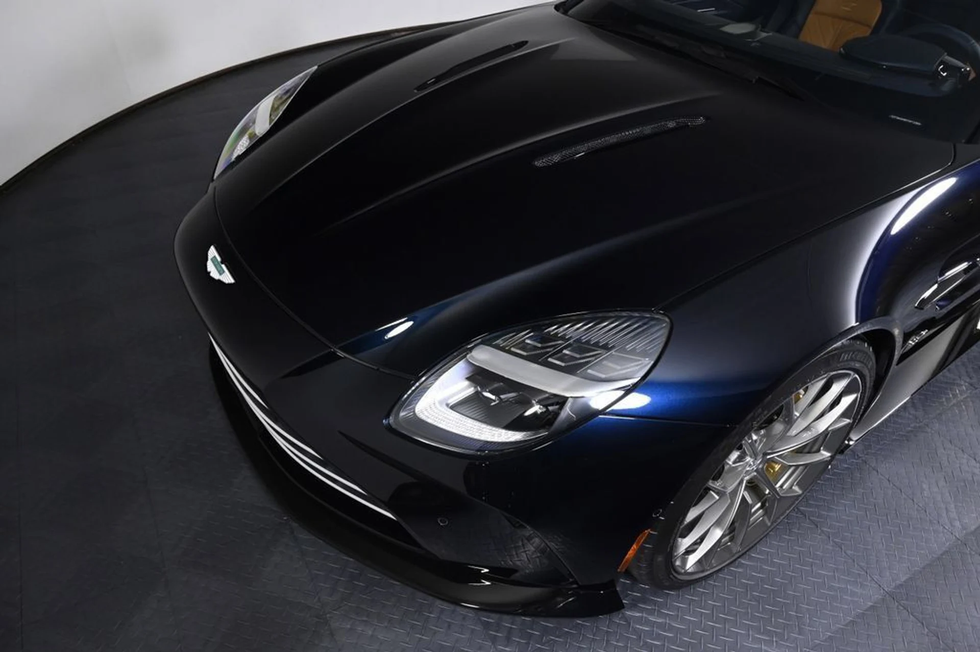 mph024_1024043548_new_2026_aston_martin_vantage_sroadster_11350_23021666_25_1024_f405c4060b