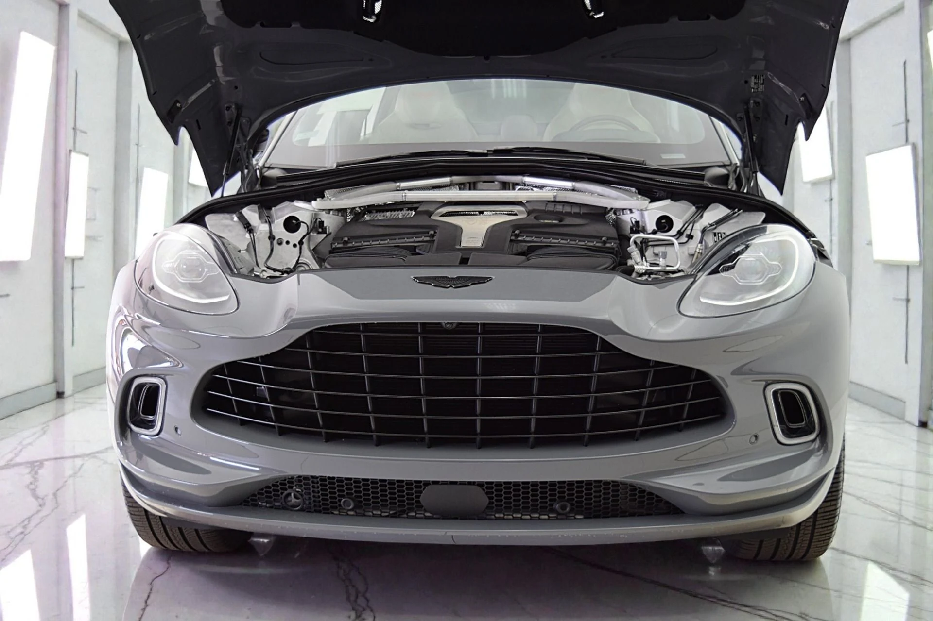 mph024_1053207587_Used_2022_Aston_Martin_DBX_dd9cec7ca6