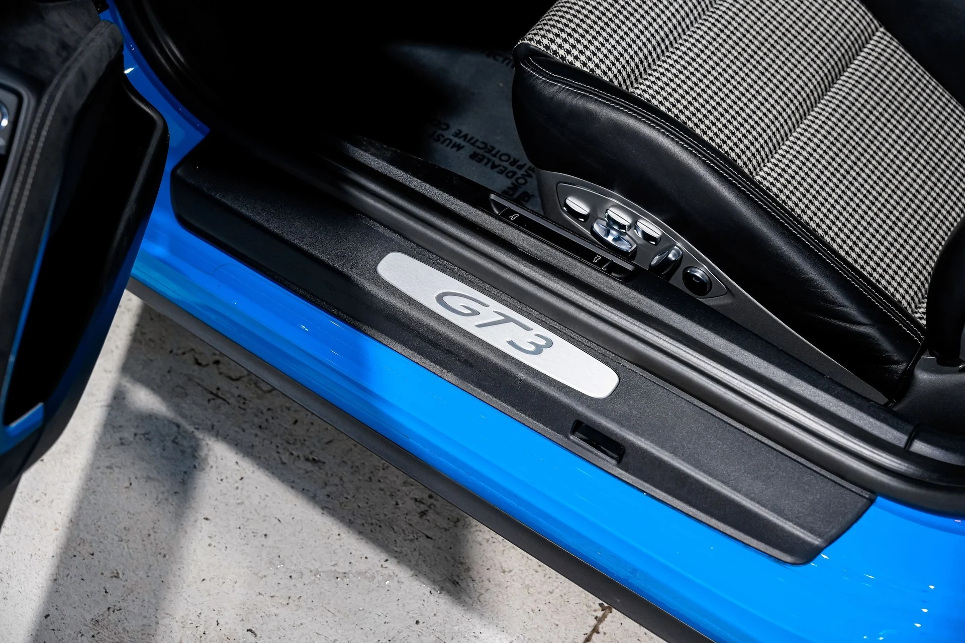 mph024_1056211585_b069fd78453d0cc38eb7d543620c966dx_d396058e49