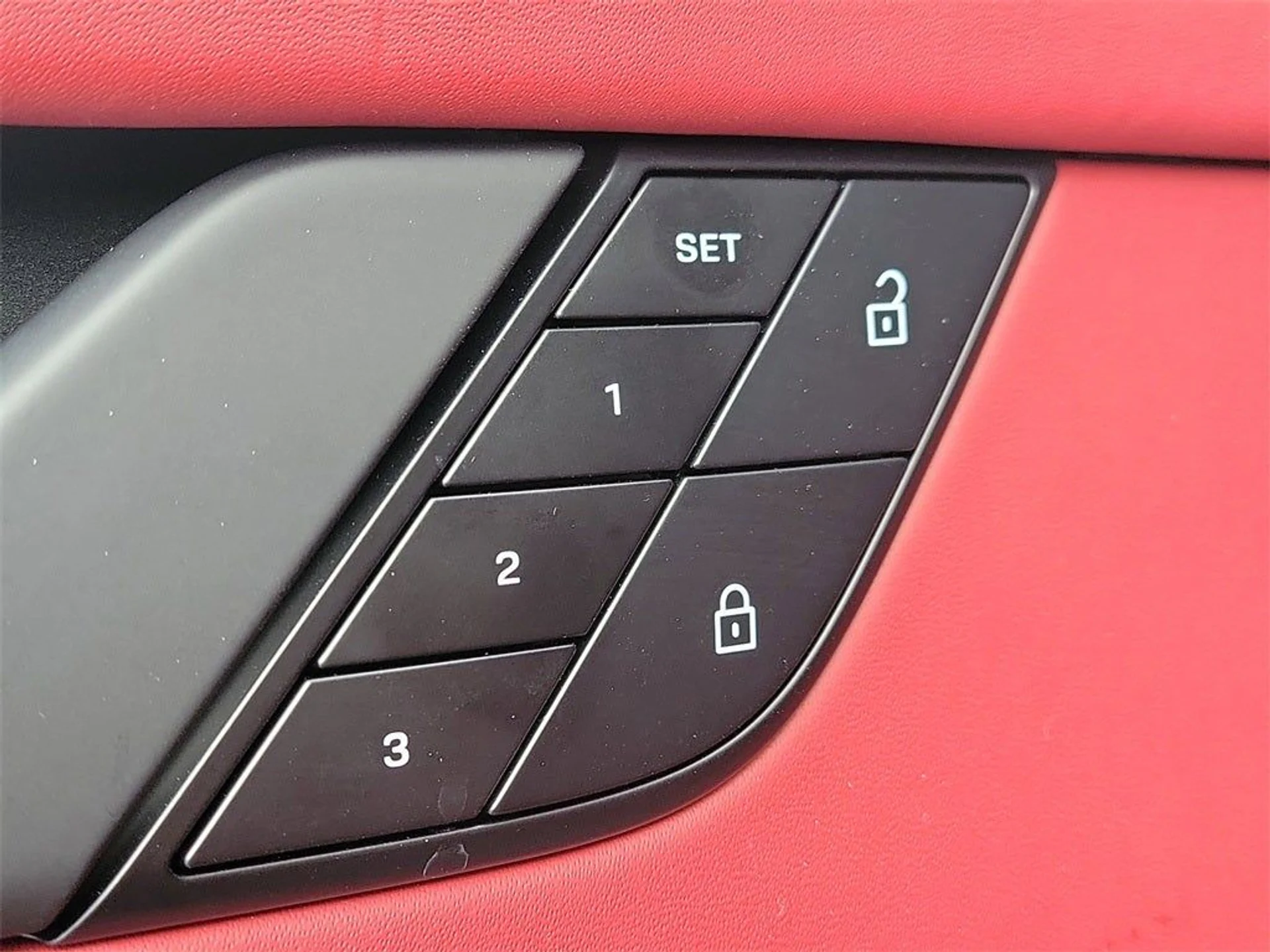 mph024_1056795589_25_5213298896