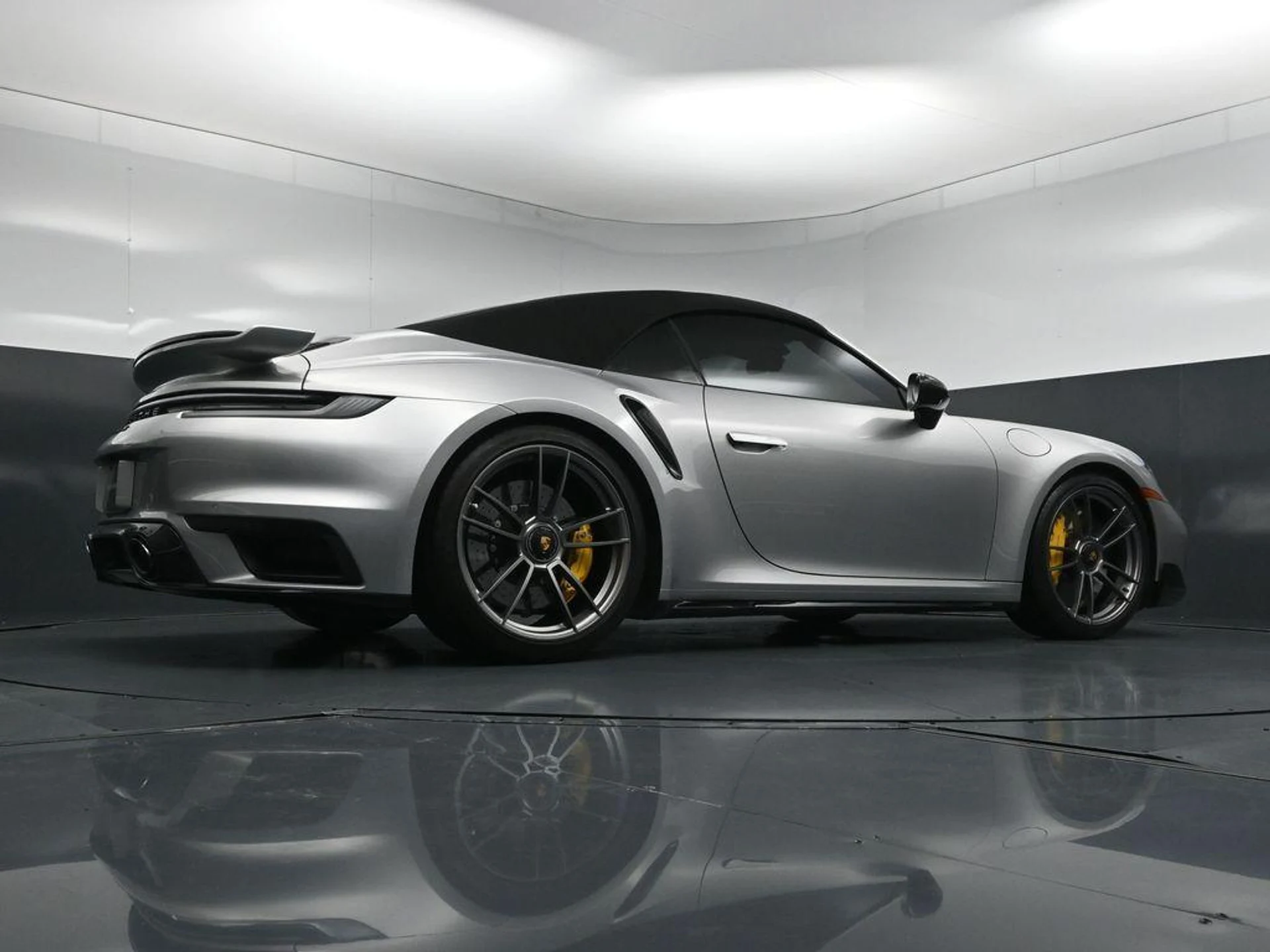 mph024_1064633634_lr_Bcm_R1_A68l5_H2_Nw_Bmh_CR_92hih_Q_3c67f6347e