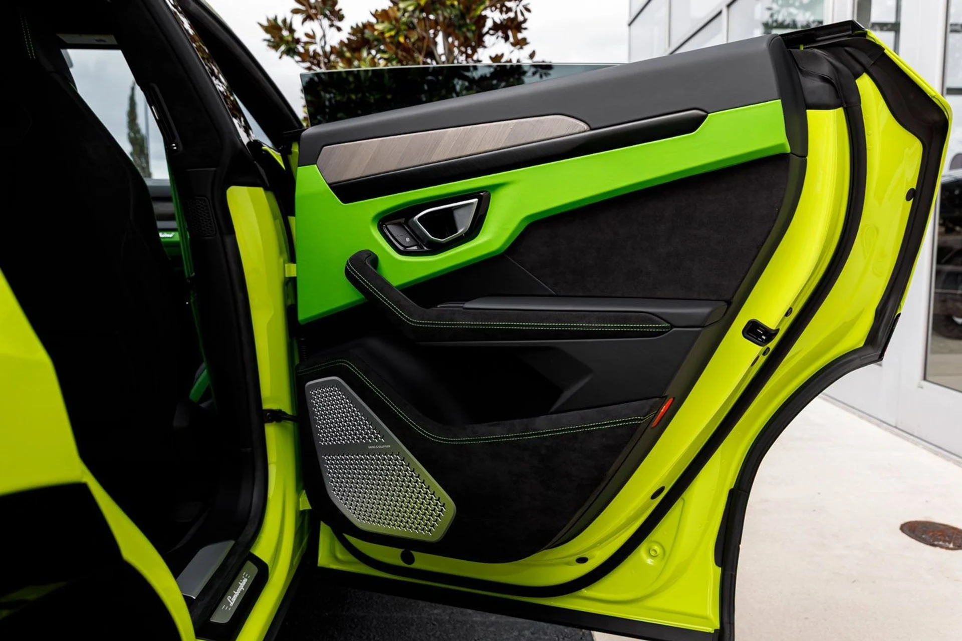 mph024_1066289613_88c13bafac94a4b7c108aad35780fe4ex_2700882dd3