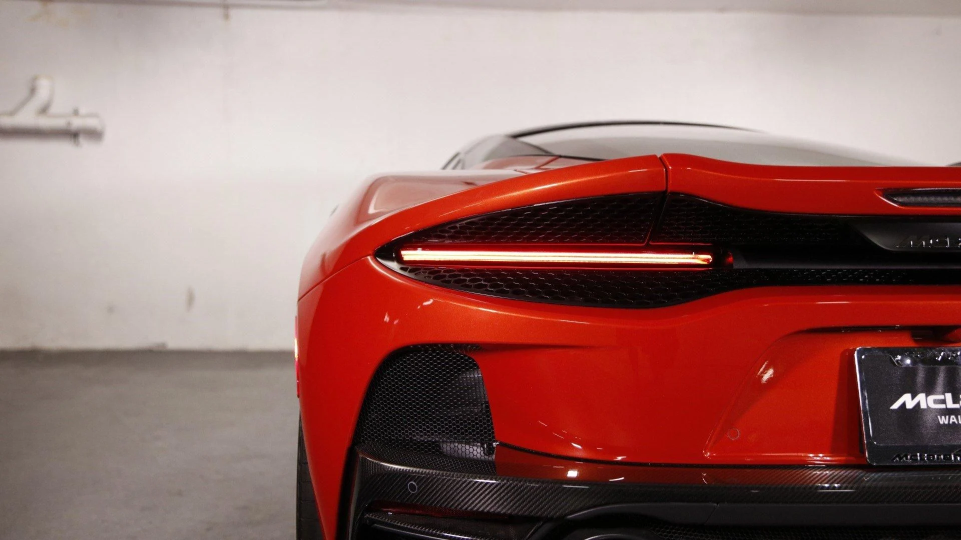 mph024_1071950425_Used_2023_Mc_Laren_GT_1698837831_77f408e830