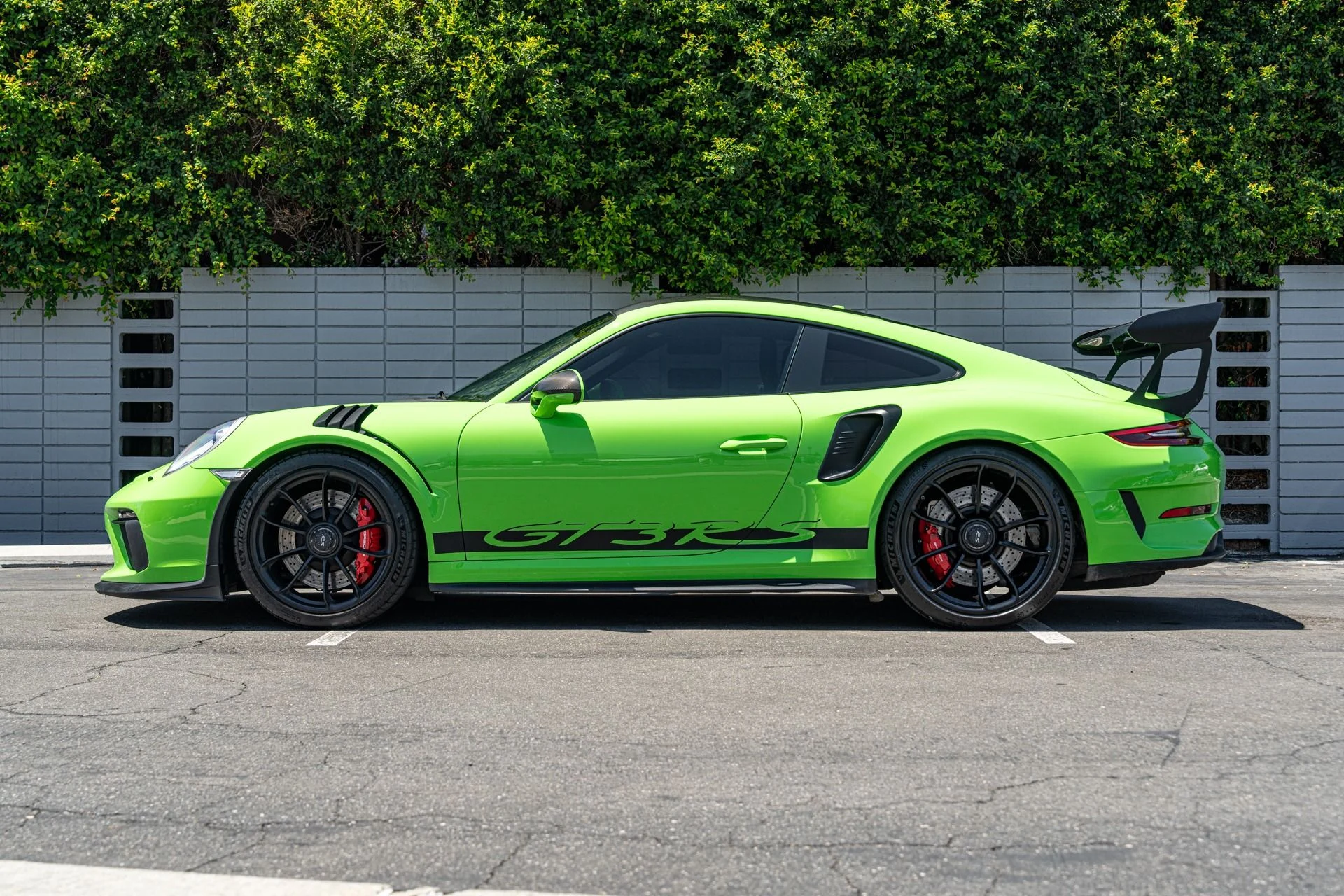 mph024_1075608517_Used_2019_Porsche_911_GT_3_RS_1754072815_9be69af953