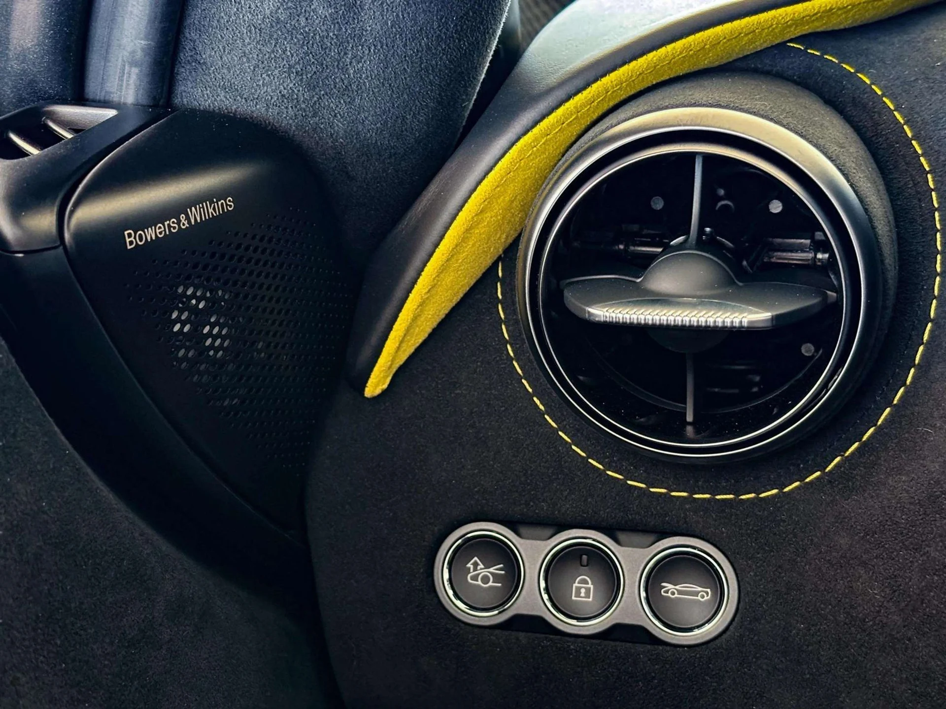 mph024_107969016_4d25c30e_2f3e_4ddc_9357_8ab8c861e3e3_df9ef33cbb