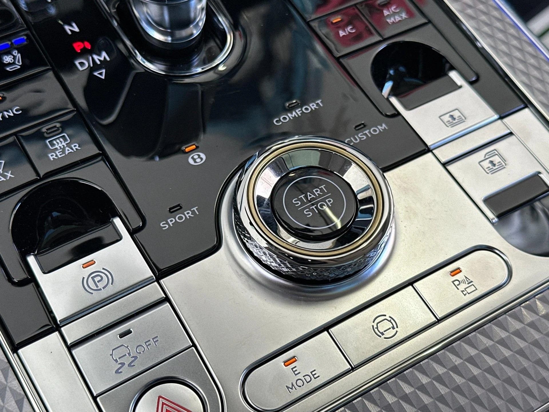 mph024_1080625103_New_2025_Bentley_Flying_Spur_Speed_1760603945_c6d701ff65