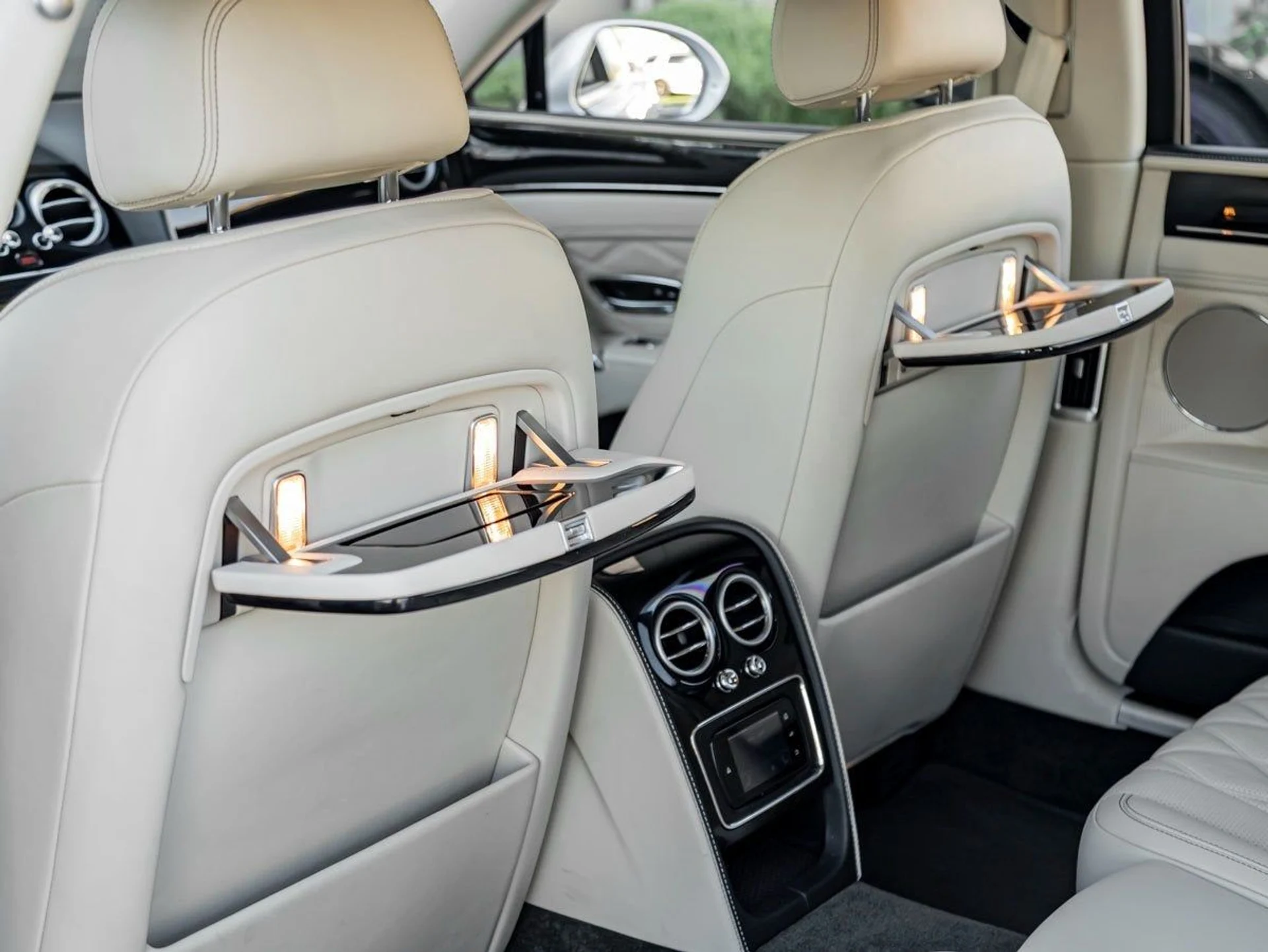 mph024_1084605107_25_88f6745a77