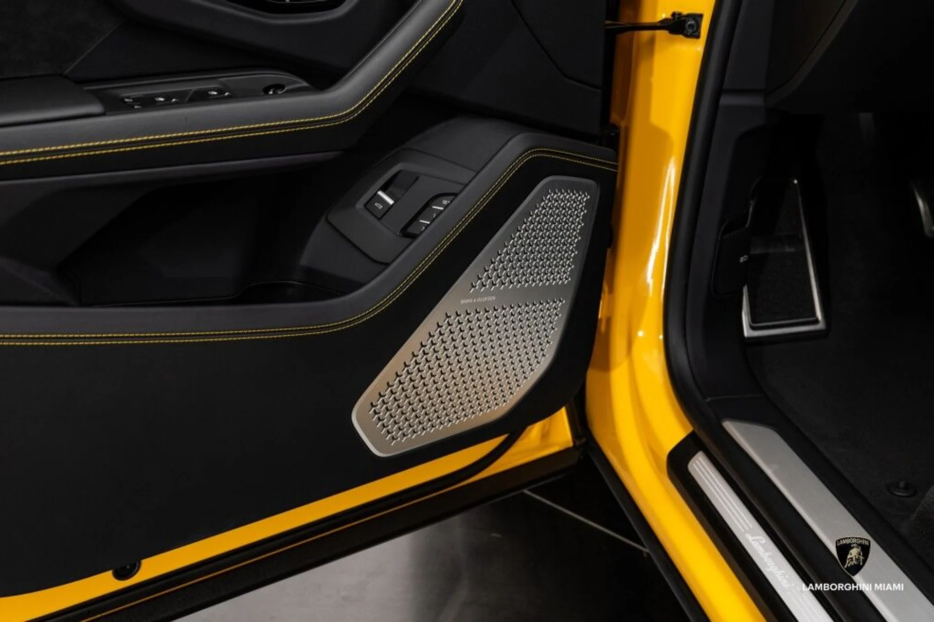 mph024_1090229042_44b30e73cd5cb07413b3335127e657cd_97e109b015