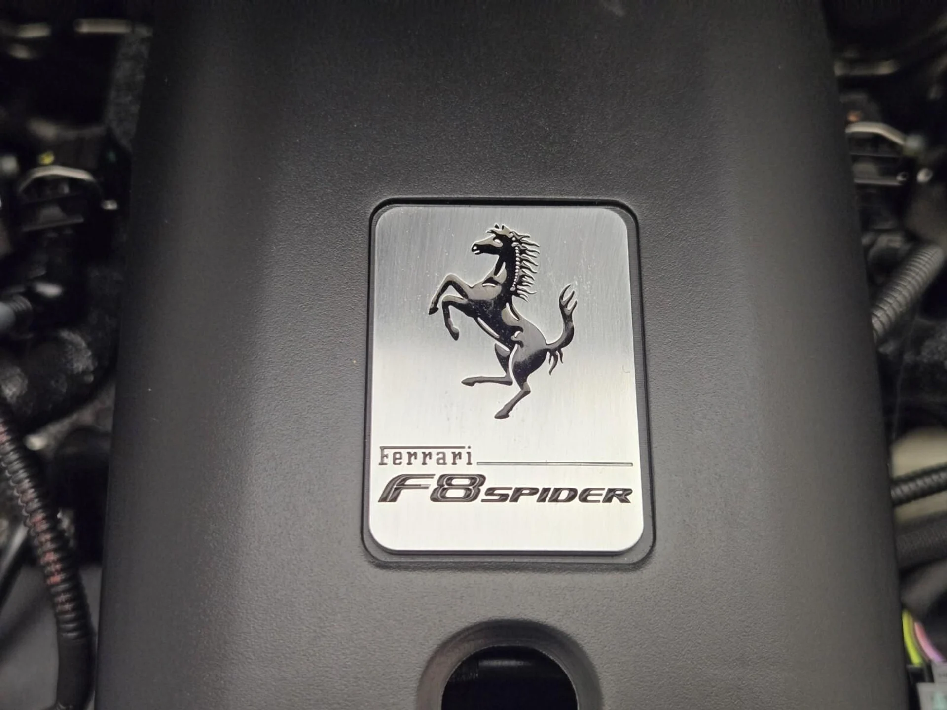 mph024_109180582_Used_2021_Ferrari_F8_Spider_1754981886_61535ad785