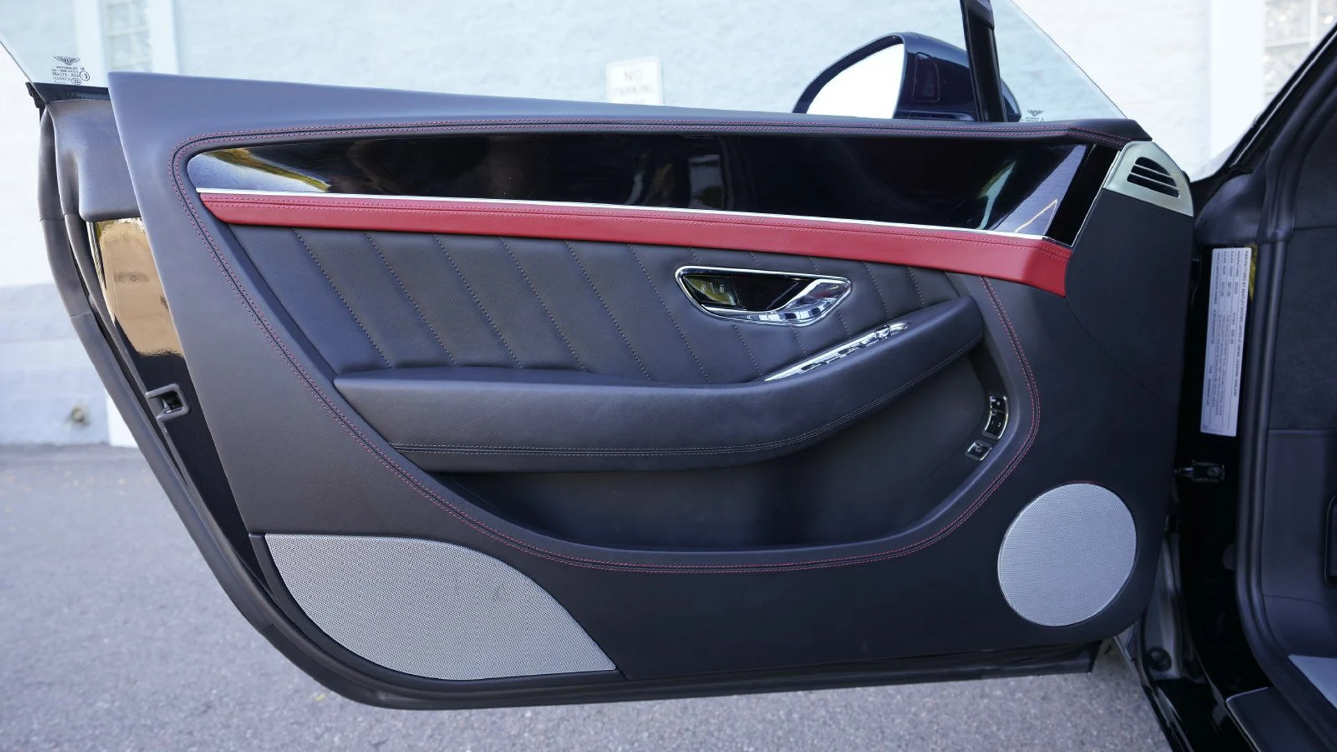 mph024_109242916_9b67310a_367d_47ef_aada_f3e49386c0ef_5468e11622