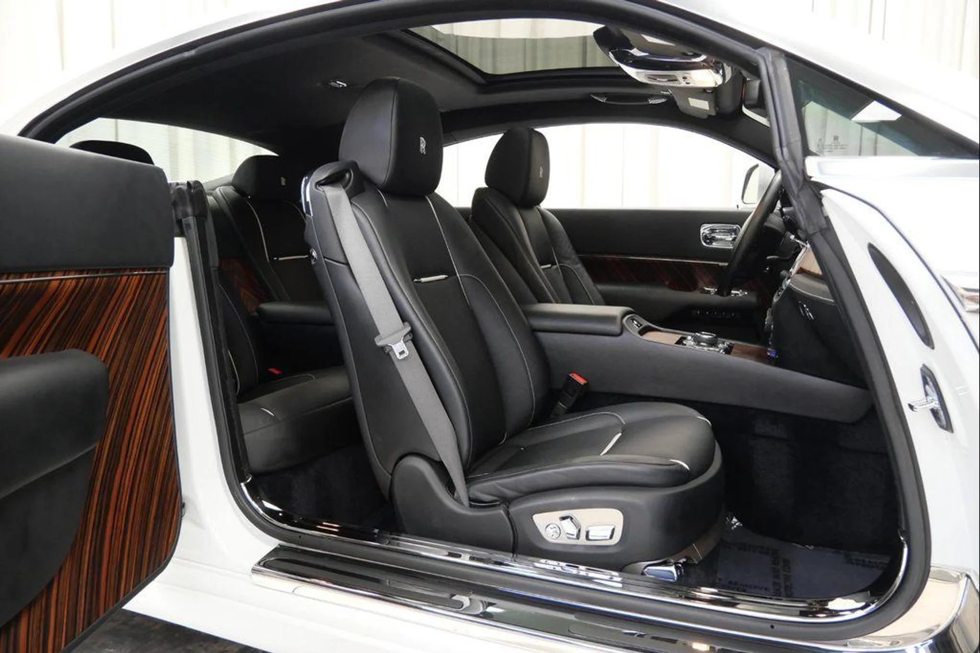 mph024_1099850154_w_H8j_Vw60x_TBT_47k_VKR_6_Q2e6_SMQ_2040b73eb9