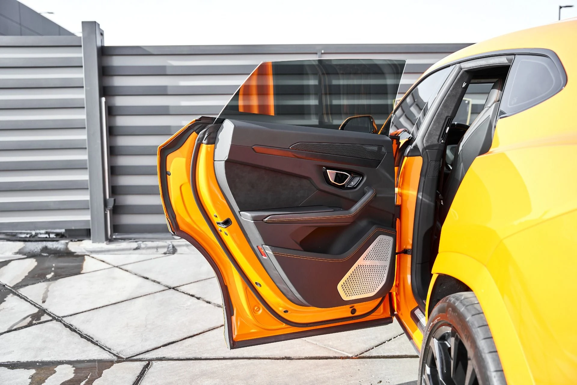 mph024_1101236434_Used_2022_Lamborghini_Urus_1766457370_9e0fe0564c