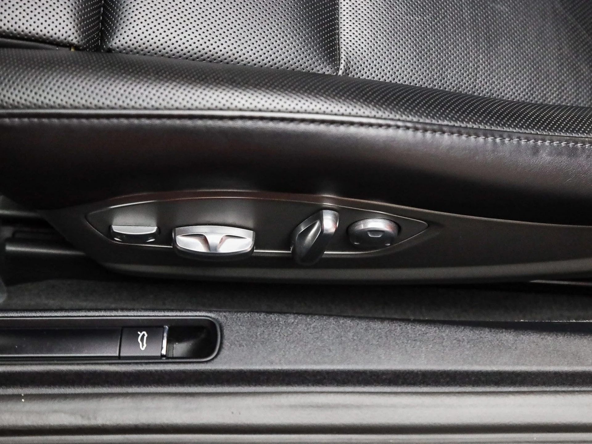 mph024_1106560103_cd9b3b0cfb7a362ce78c5c572c6a985cx_66f70b71c0