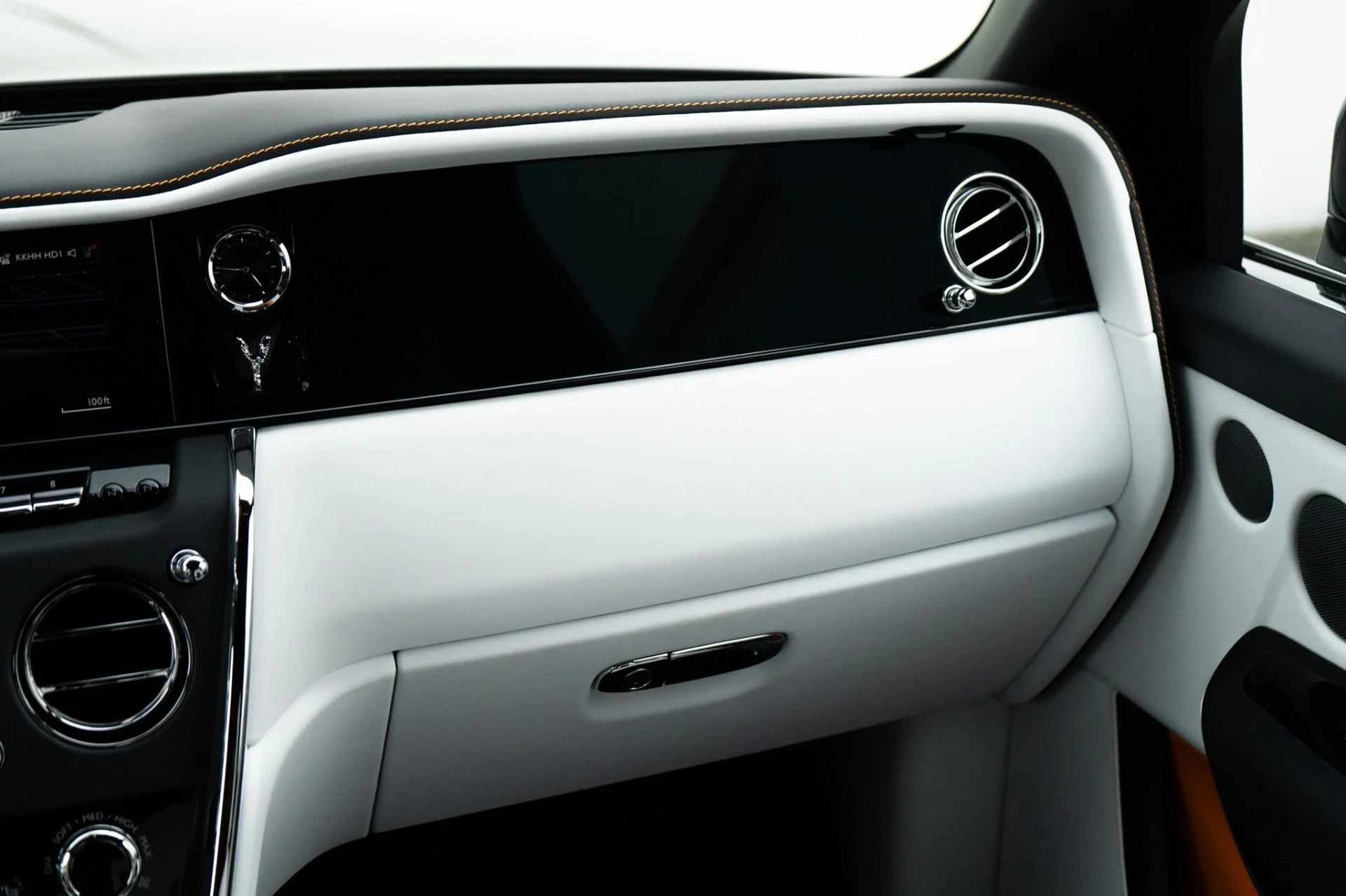 mph024_1106856536_Used_2026_Rolls_Royce_Cullinan_1765925177_9cff55b997