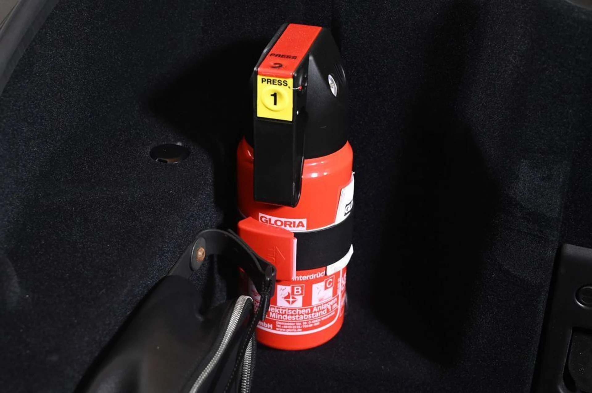 mph024_1107642070_new_2025_mclaren_gts_11350_22961042_24_1024_f3709c6fe6