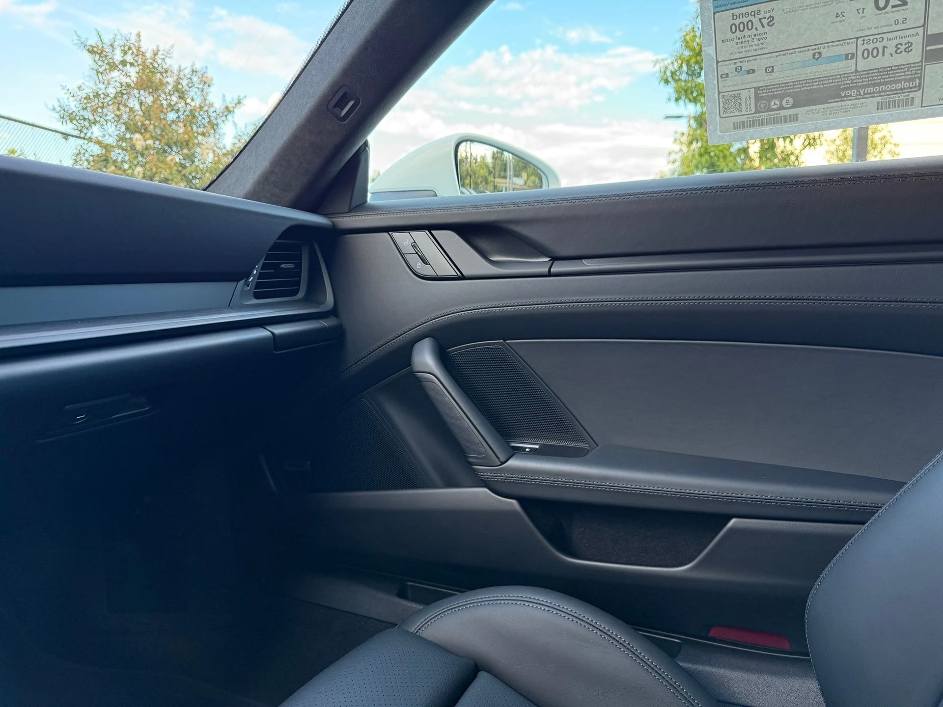 mph024_111152331_21889b9f01b1ad60e79e0cc36f13bf8a_45b63dda90