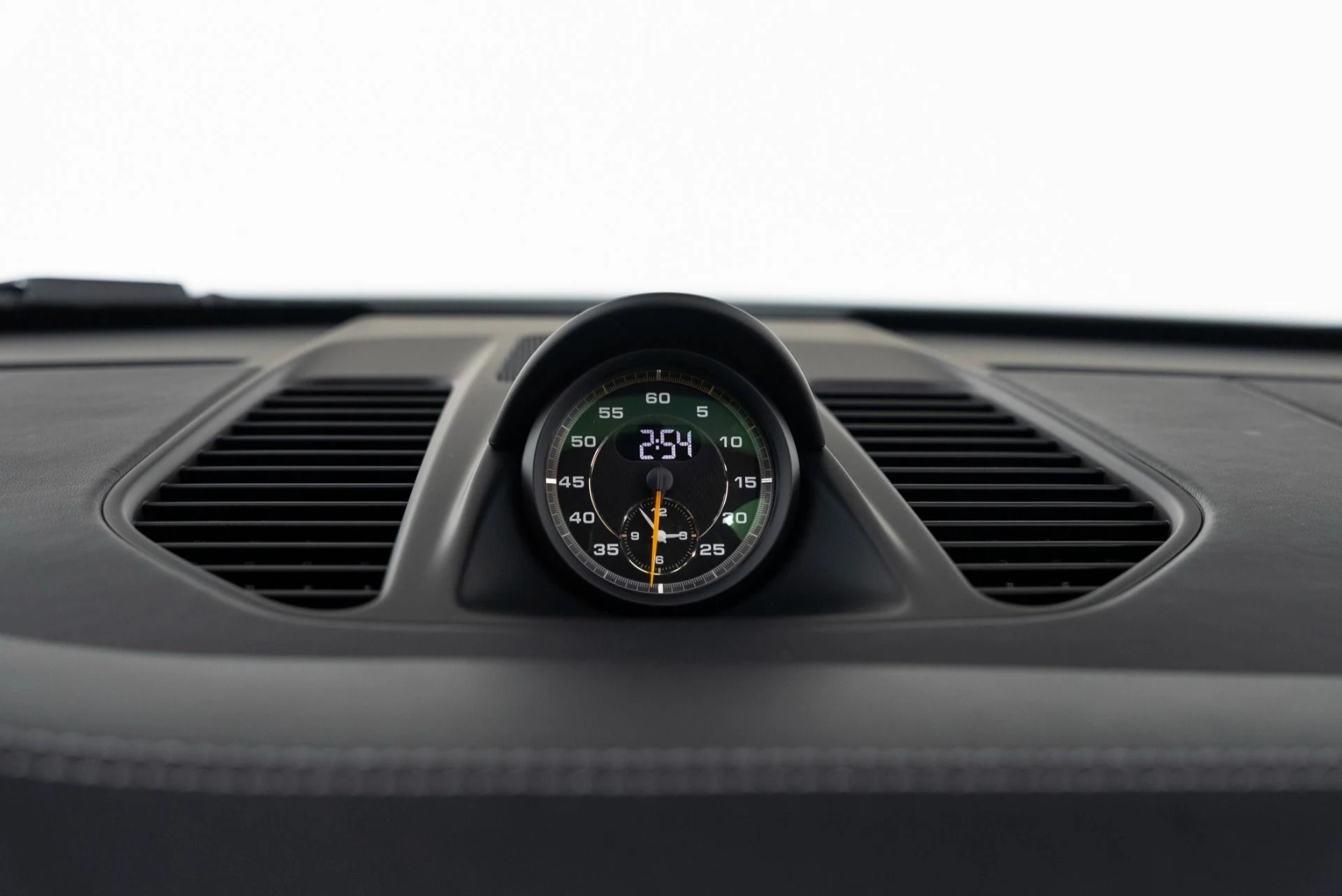 mph024_1112762644_Used_2015_Porsche_911_GT_3_1755021428_3ef44bea0b