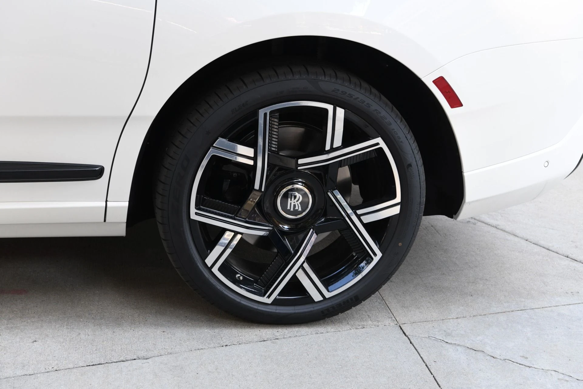 mph024_1114062352_11925_p26_l_432b6a35c9