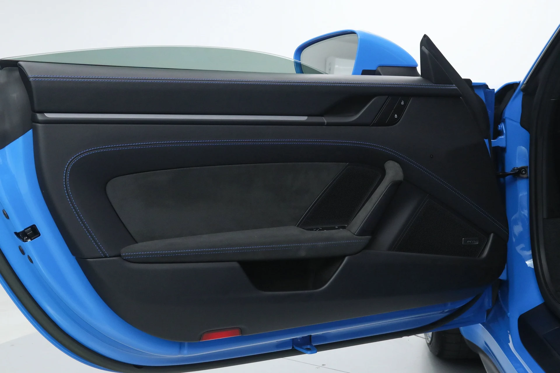 mph024_1115270958_2a540748b3b7974fd31f9e71b507efe7_d53f9b4752