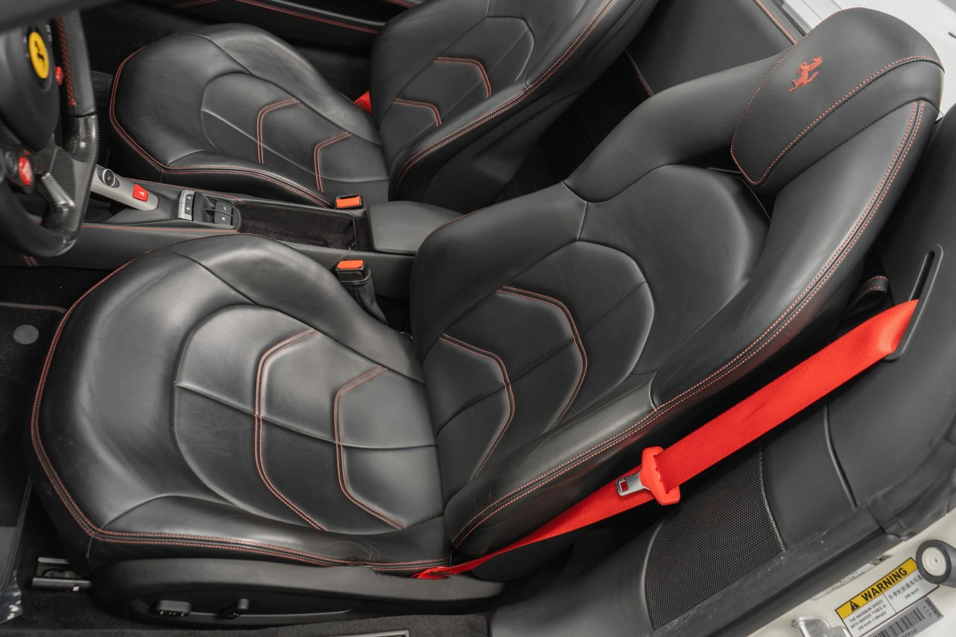 mph024_1116590899_Used_2017_Ferrari_488_Spider_1761946233_bd88db2faa