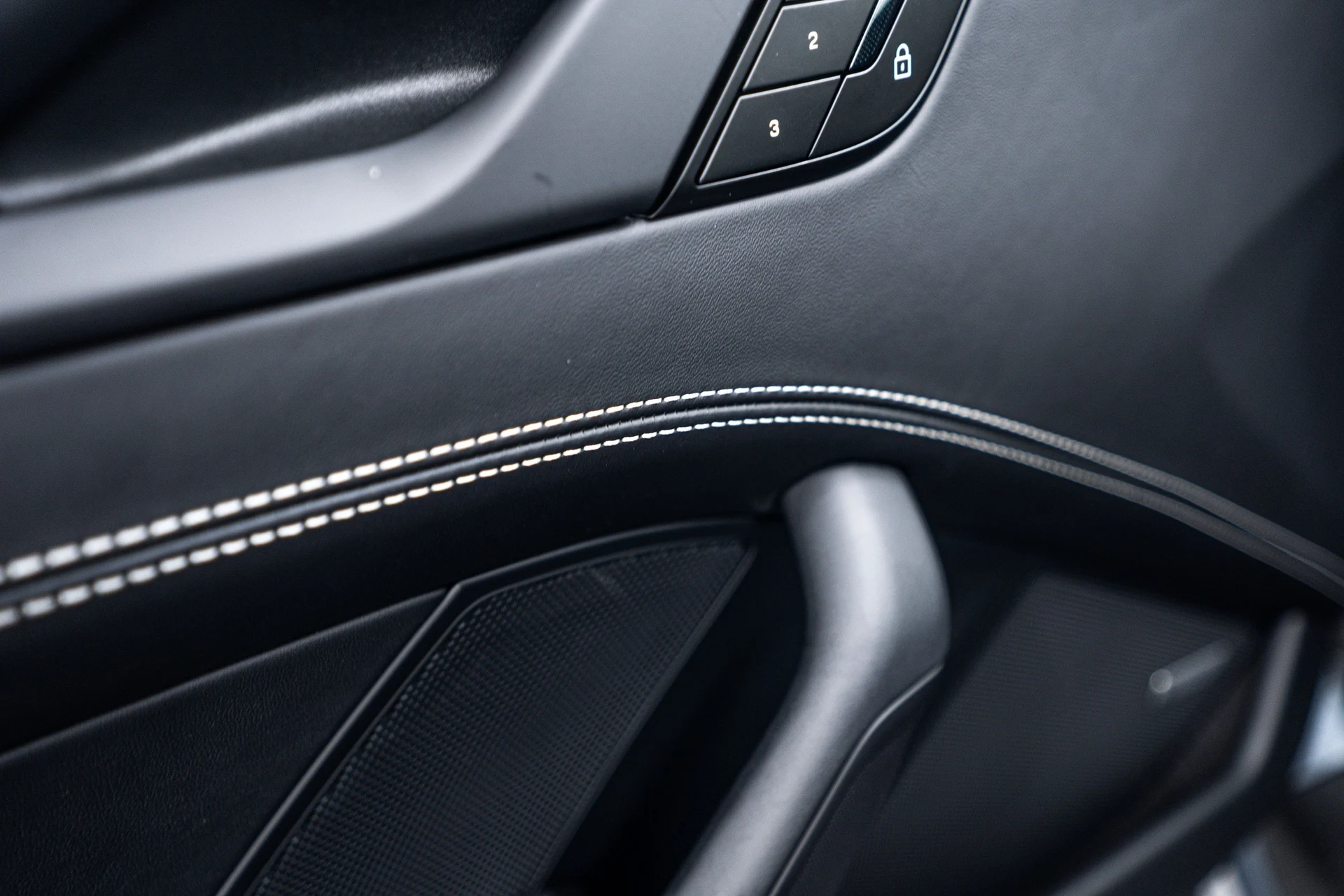 mph024_1118401750_1f5dcd9a6ee29d0610f33858d3345e81_b71c9cf18d