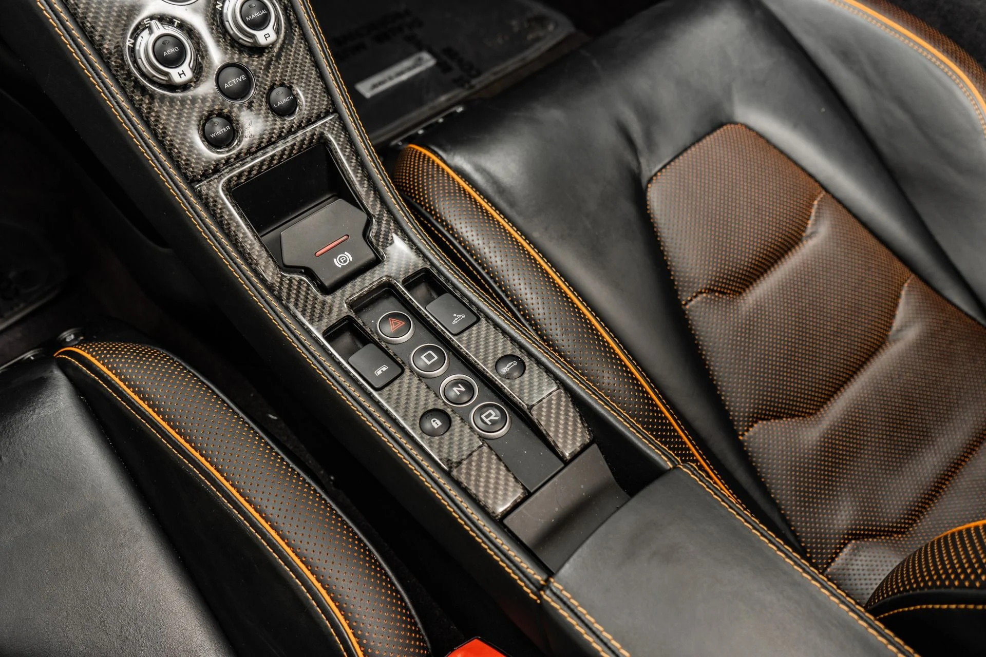 mph024_1129207563_Used_2015_Mc_Laren_650_S_Spider_Interior_and_Exterior_Carbon_Packs_Suspension_Lifter_1778269559_687ac9800c
