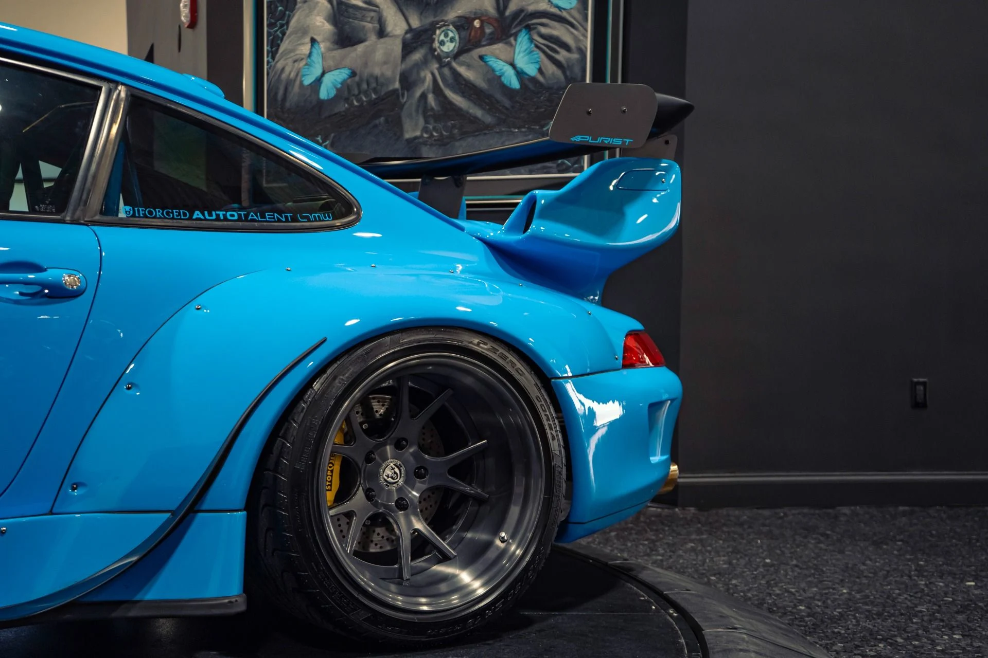 mph024_1131047456_Used_1995_Porsche_911_Carrera_RWB_LA_1_Riviera_Blue_1775600553_93b6f28f87