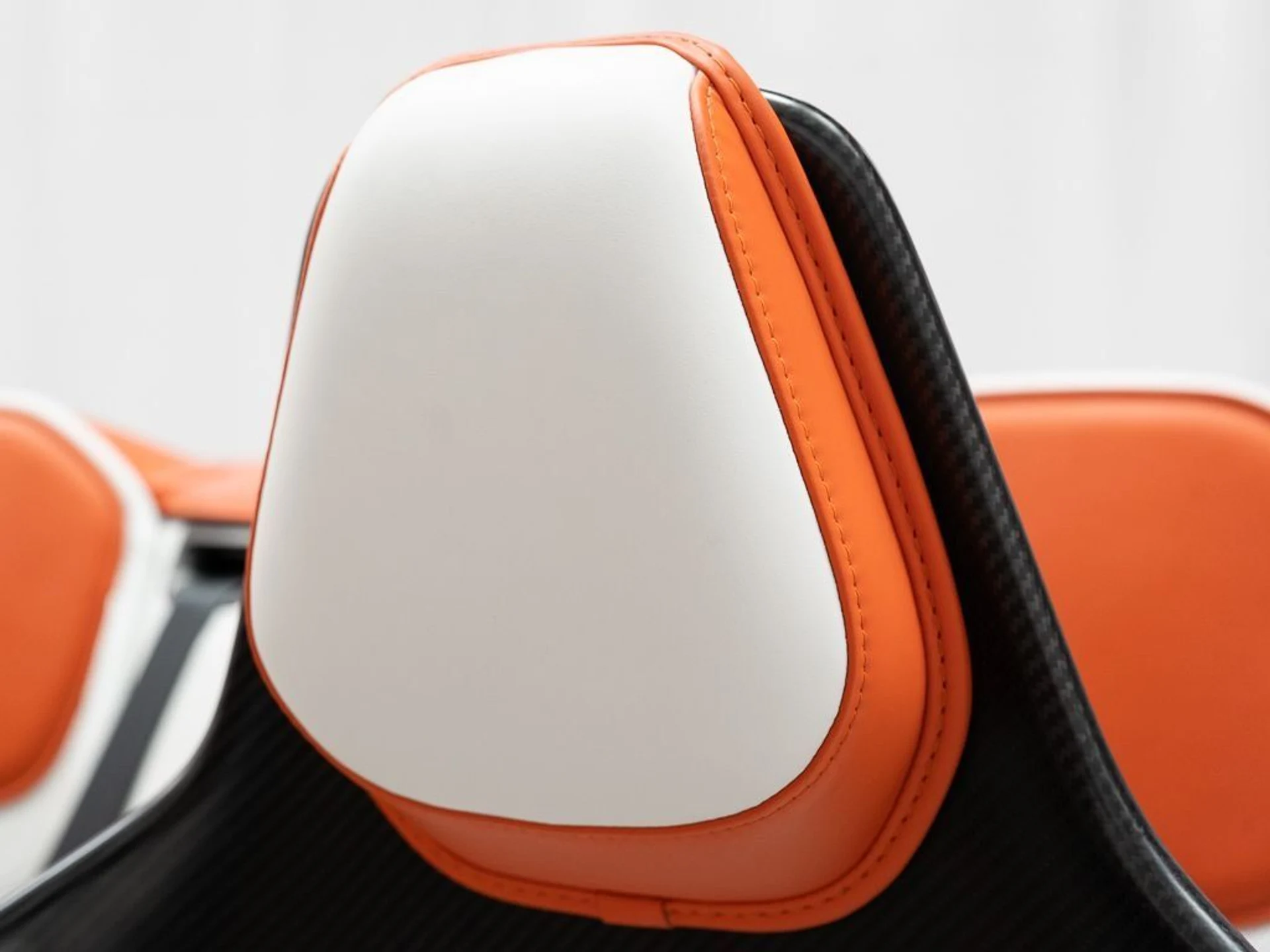 mph024_1131844851_ba11ca9c2488e88aa4b79a861c777299_6359478bc7